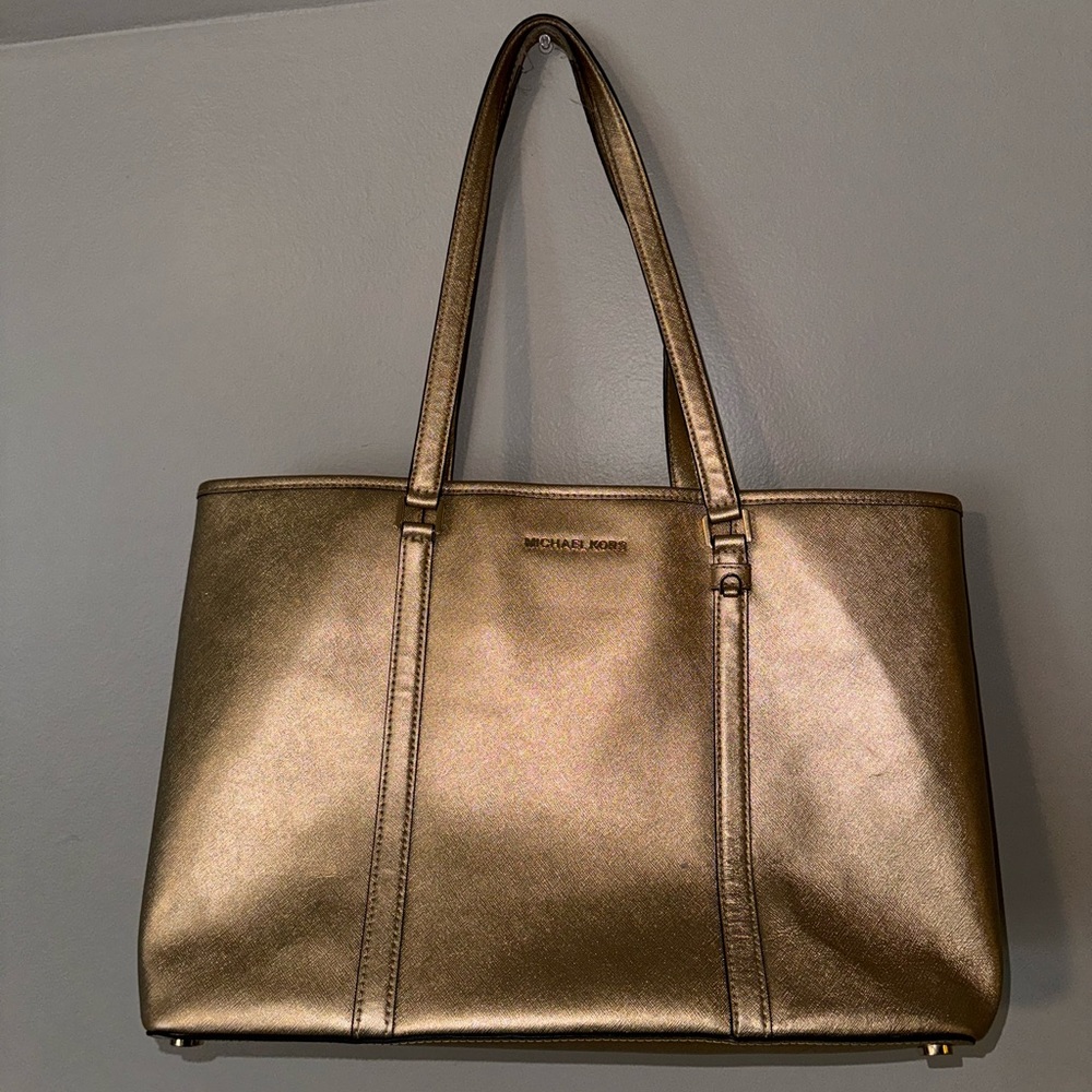 Michael Kors Golden Shoulder Bag